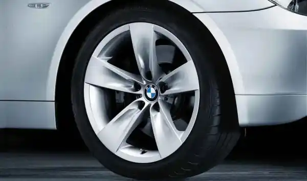 Ieftin Janta aliaj usor - Star Spoke 246 - Argintiu (Silver) - 8Jx18 ET:20 - BMW Seria 5 E60 E61